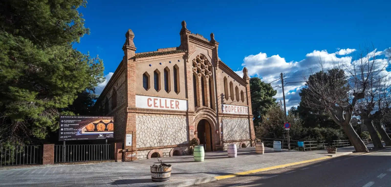 PROPOSTA D’ENOTURISME: CELLER COOPERATIU DE CORNUDELLA, CATEDRAL DEL VI